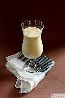 Bananowy shake z masłem orzechowym