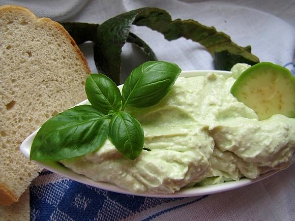 Pasta z awokado mojej mamy