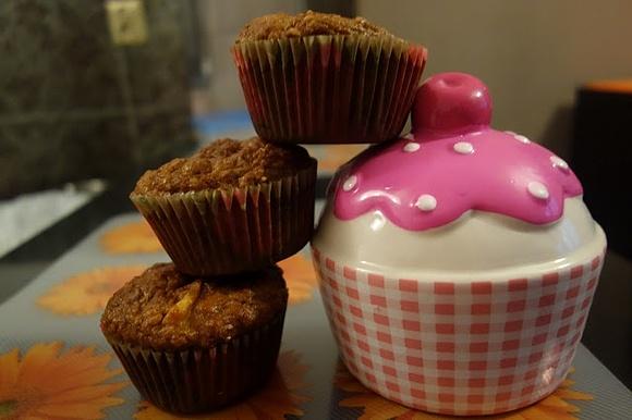 Marchewkowe muffinki light z serem i niespodzianką