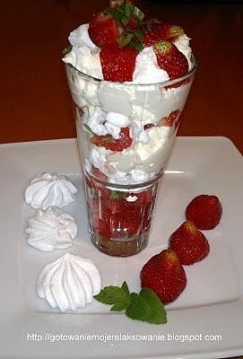 Eton mess z mascarpone na poprawę humoru