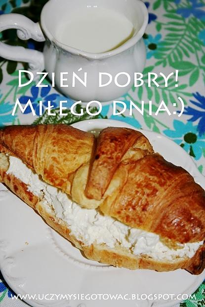 Croissant z serkiem jabłkowo-gruszkowym