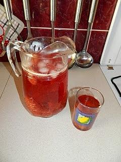 Kompot truskawkowy