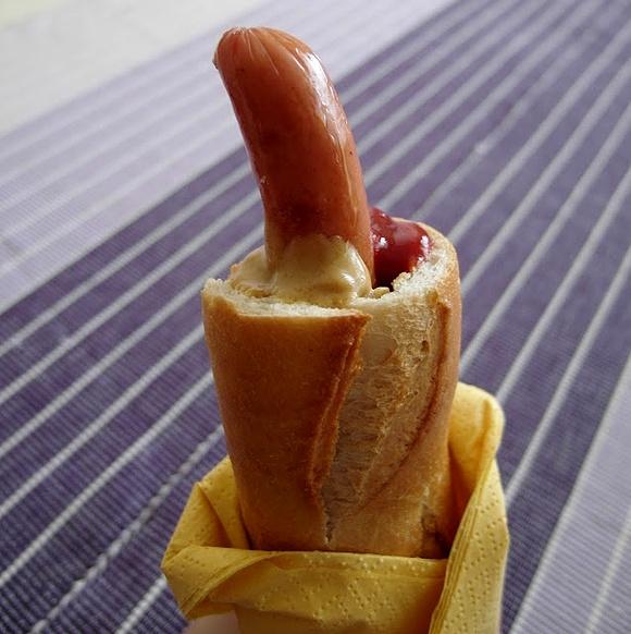 Kuchnia czeska Párek v rohlíku bez hot-doga