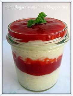 Pudding ryżowy z konfiturą truskawkowo-akacjową