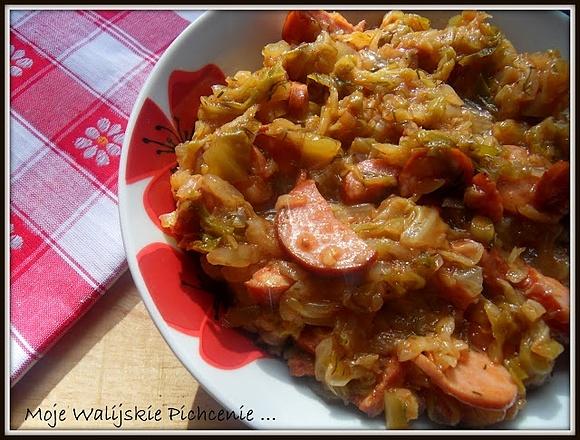 Bigos z młodej kapusty