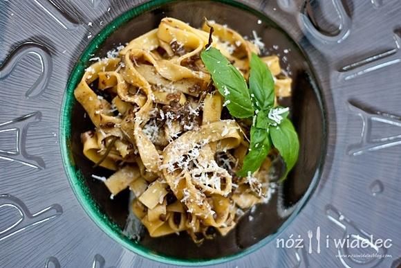 Tagliatelle z suszonymi borowikami