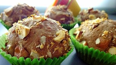 Muffiny z orzechami i kakao