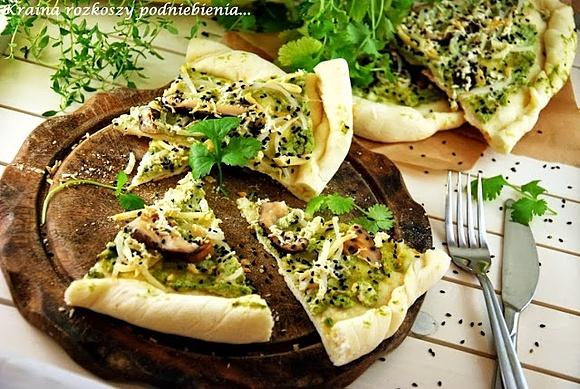 Pizza z tofu i grzybami shitake