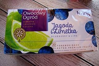 Herbaciany napój z owocami