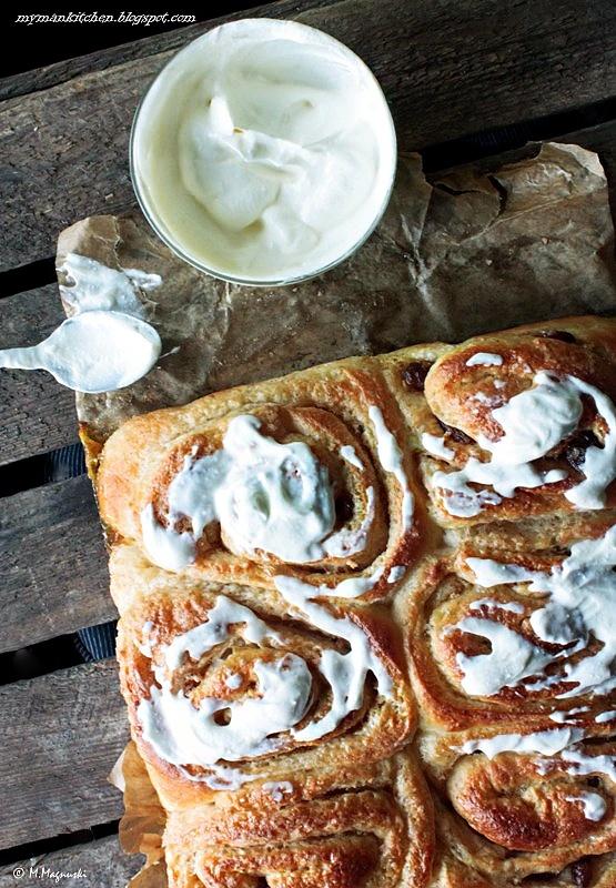 Cinnamon rolls z śmietankowym kremem