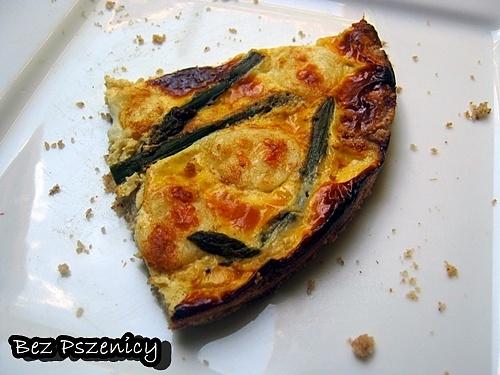 Tarta ze szparagami i mozzarellą