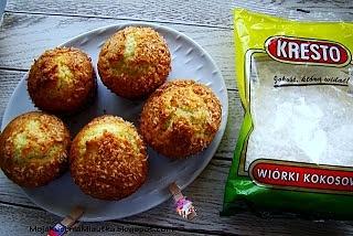 Kokosowe muffiny z jabłkiem