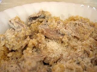 Quinoa w sosie pieczarkowym