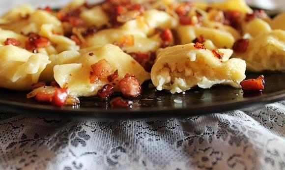Pierogi ruskie - przepis na ciasto i nadzienie