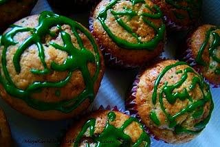 Muffinki o smaku pomarańczy z kandyzowaną pomarańczą