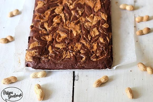 Brownie z masłem orzechowym
