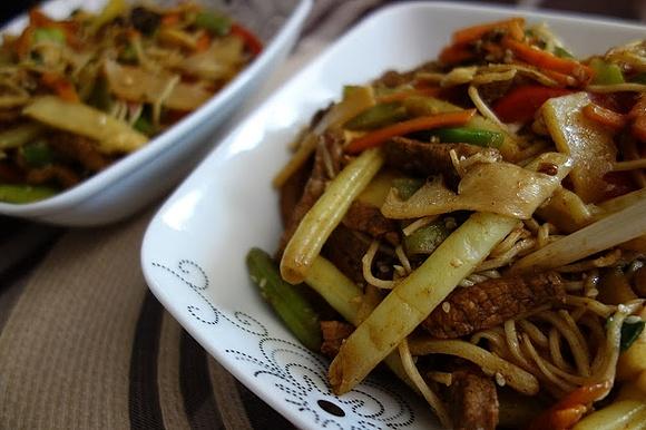 Schab Chow Mein