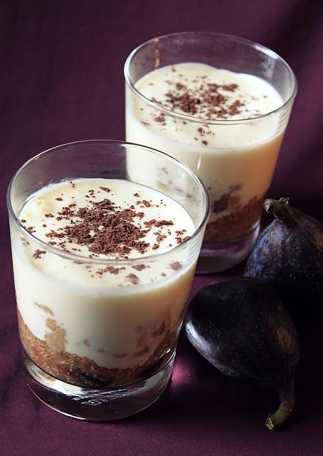 Figowe tiramisu z dojrzałymi figami i mascarpone