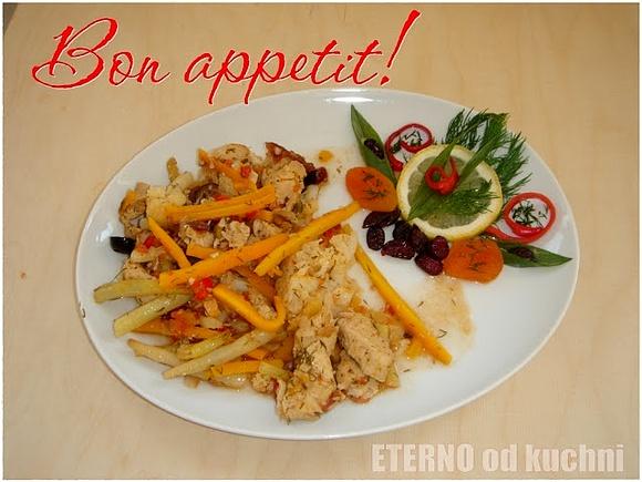 Niskokaloryczne danie jednogarnkowe z kurczakiem i rarytasem grillowym