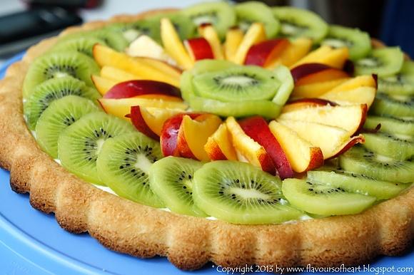 Tarta owocowa z serkiem waniliowym