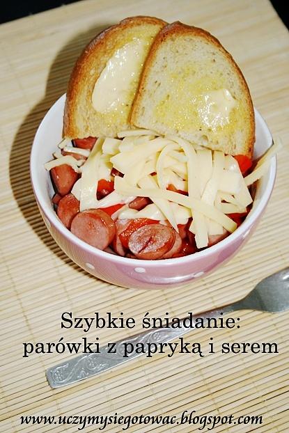 Parówki z papryką i serem