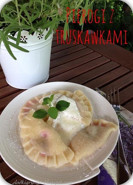 Pierogi z truskawkami