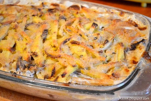 Szwedzka zapiekanka ziemniaczana z anchois Janssona