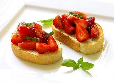 Bruschetta z truskawkami