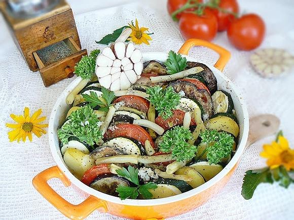 Zapiekanka z bakłażana i młodych ziemniaków