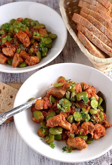 Jugosłowiańskie ragout z bobem