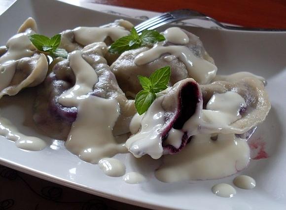 Pierogi z jagodami