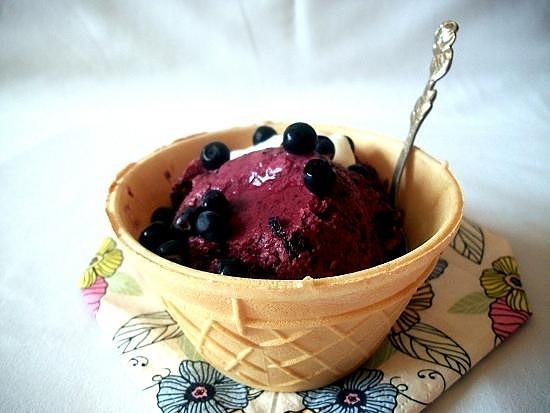 Lody jagodowe