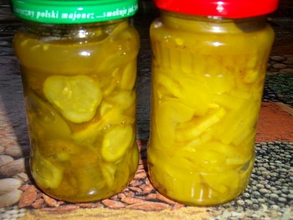 Ogórki i cukinia w curry
