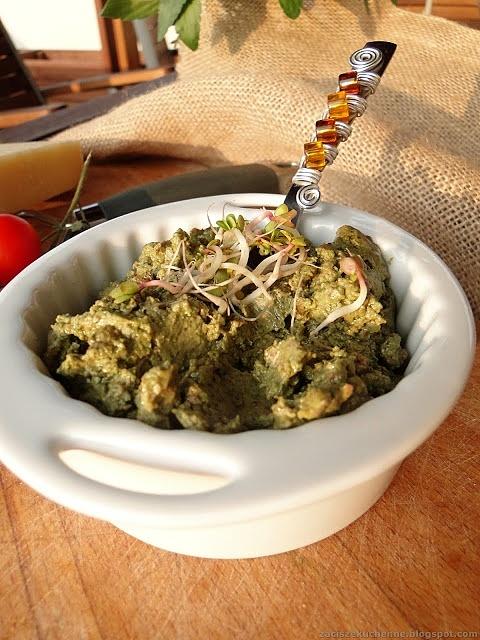 Pesto z botwinki