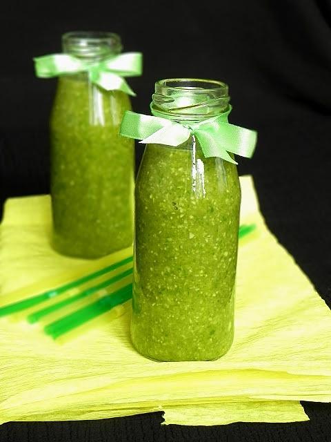 Smoothie rukola z awokado