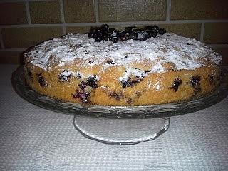 Ciasto porzeczkowe z porzeczkami i lukrem