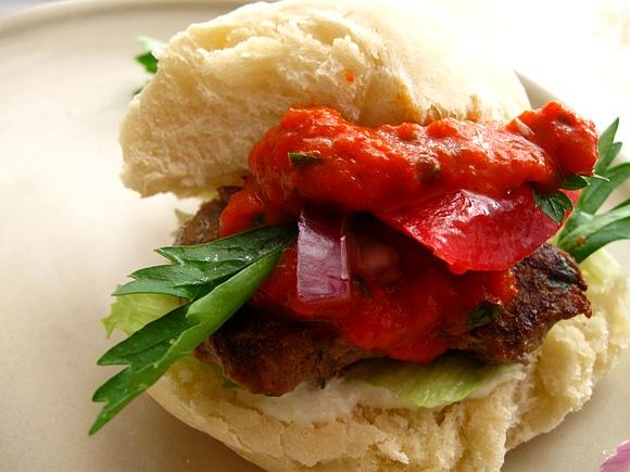 Kefta, kebab i klopsiki z pitą