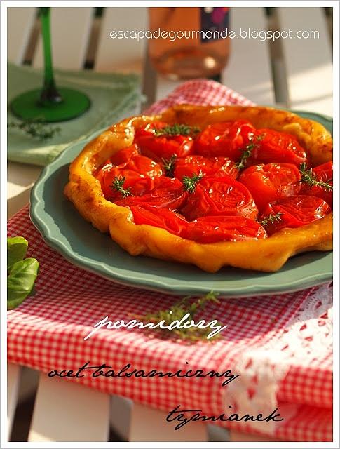 Tarte Tatin z pomidorami karmelizowanymi w syropie balsamicznym