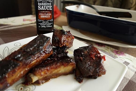 Żeberka w glazurze z sosu Jack Daniels