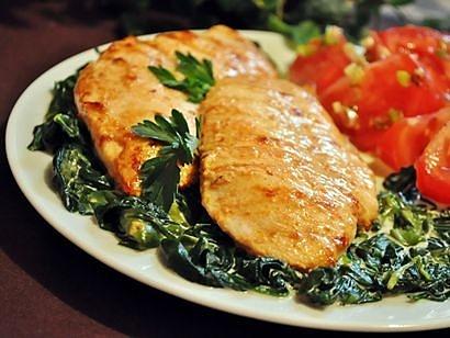 Kurczak chipotle z kremowym szpinakiem