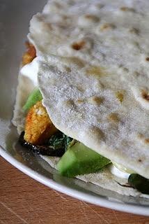 Quesadille z kurczakiem i warzywami