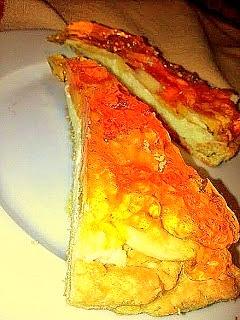 Egzotyczna tarta manna z owocami