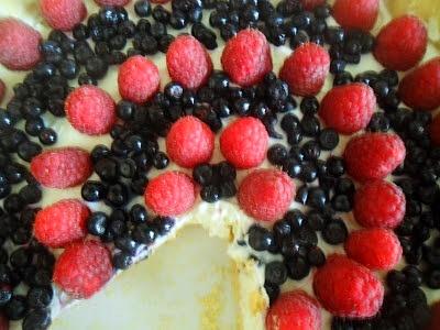 Tarta z owocami i mascarpone