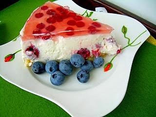 Niebiański sernik z owocami