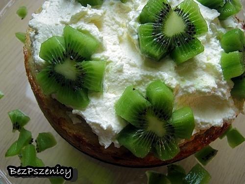Kokosowy sernik z kiwi