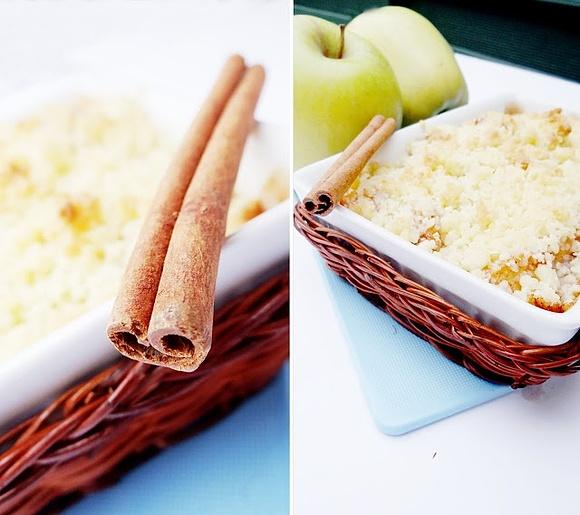 Crumble z jabłkami, miodem i musli