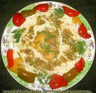 Spaghetti po indonezyjsku z kurczakiem
