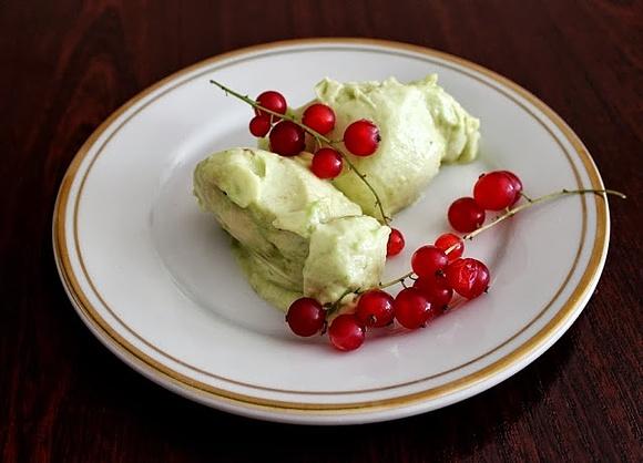 Lody bananowe z awokado bez tłuszczu i jajek