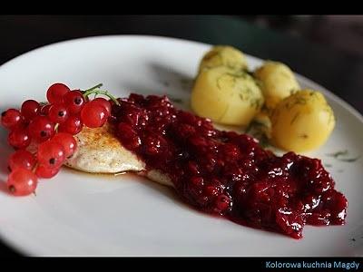 Kurczak w sosie porzeczkowym