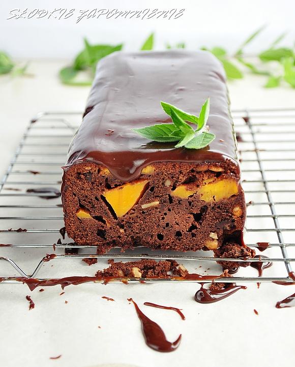 Czekoladowe ciasto meksykańskie z chili i mango